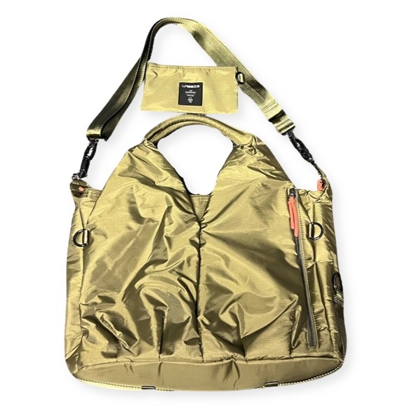 Lassig Handbags - Lassig Tote/Diaper Bag NWOT